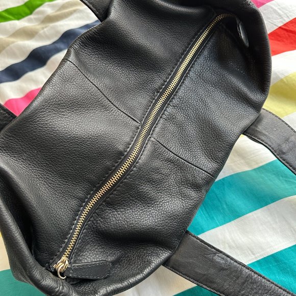 michael kors black soft leather with top zipper shoulder bag - Picture 5 of 5